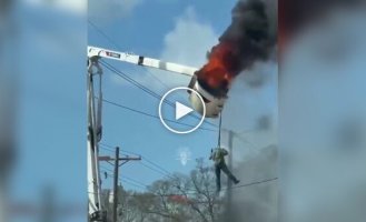 В США электрик чуть не сгорел во время ремонтных работ