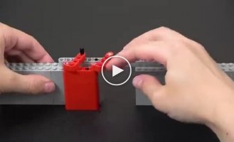 10 моторизированных дверей из Lego