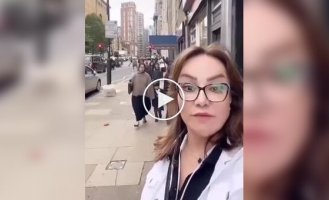 Женщина в шоке от увиденного на улицах Лондона