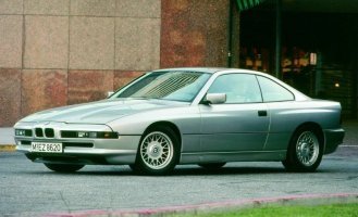 Iconic BMW 850CSi: dreamed about even today (17 photos + 1 video)