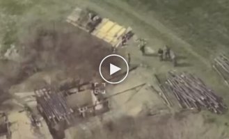 Удар РСЗО HIMARS по скоплению российских военных на левом берегу Херсонской области