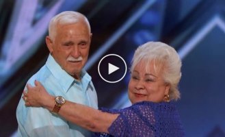 Пожилая супружеская пара устроила грязные танцы на шоу талантов 's Got Talent, видео, реакция, танцы, шоу талантов