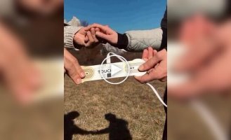 Инженеры создали устройство «Touch Me», которое превращает прикосновения в музыкальные звуки