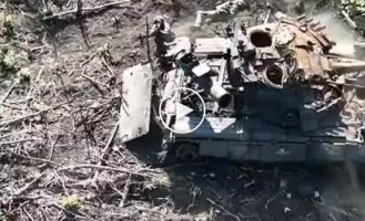 The 30th mechanized brigade near Bakhmut met the Russians with bread and grenades