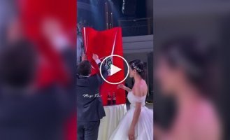 A couple ordered a shawarma spit for a wedding