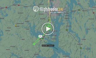 Финские пилоты нарисовали фаллосы в небе