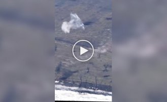 Footage from FPV drones of the 3rd Assault Brigade conducting air strikes against advancing Russian infantry near Orlovka