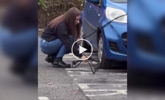 Попытка накачать колесо