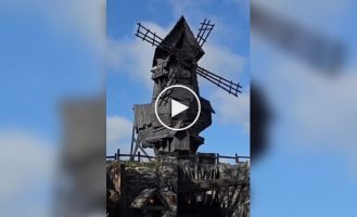 Мельница, которая начинает гореть каждые 15 минут