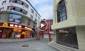 Житель Китая построил «Макдоналдс» в своем «Кошачьем городе»