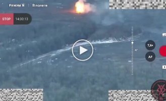 Destruction of a Russian T-90M tank by a direct hit from a kamikaze drone