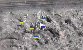 Ukrainian soldiers storm a Russian stronghold in the Zaporozhye direction