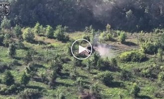 A Russian BMP-3 along with its crew hit a mine and was destroyed by an FPV drone of Ukrainian fighters