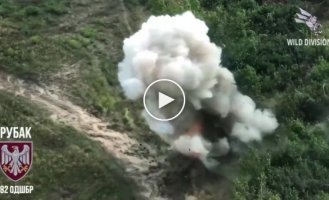 Ukrainian FPV drones destroy Russian field warehouses of military equipment in the Zaporozhye region