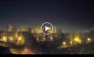 Ужасное видео взрыва в Киеве после ракетного удара орков