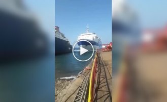 Финальный рейс морских гигантов: Корабли прибывают на утилизацию