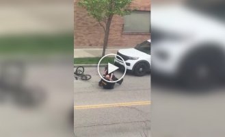 В Огайо полицейский упустил подозреваемого