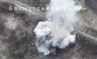 Russian drone operators hit by Ukrainian drone