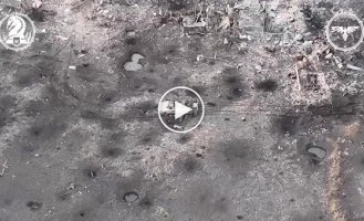 Подбитая российская БМП-1 и уничтоженный десант в селе Бердычи Донецкой области