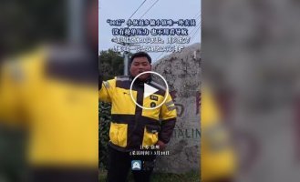 Парень стал единственным доставщиком еды в городе