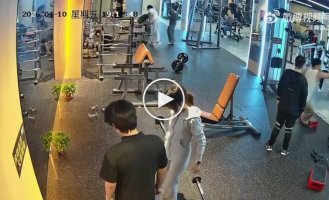Сказочные посетители тренажерного зала