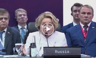 Председатель Совфеда Валька-стакан Матвиенко пригласила парламент Украины сесть за стол переговоров