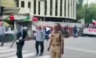 A rally in support of Palestine was held in India, but there was a nuance: they came out with Italian flags