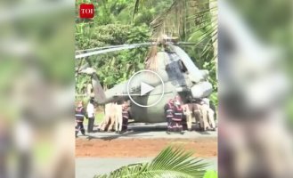 Гелікоптер з президентом Індії ув'язнив у незастиглому асфальті