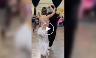 Танець, від якого неможливо відвести погляд