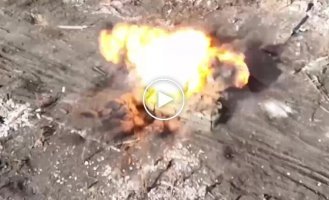 Avdeevskoe direction, explosion of a Russian BTR-82AT by two mines