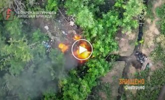 Ukrainian attack aircraft destroy enemy infantry and Russian ammunition depots