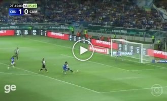 Бразильські футболісти влаштували масову бійку і отримали 23 червоні картки