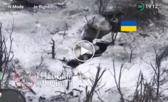 Ukrainian soldiers destroy two Russian fighters in close combat in the Kupyansk direction