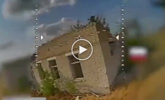 Прямий приліт українського дрона-камікадзе окупанту в зад