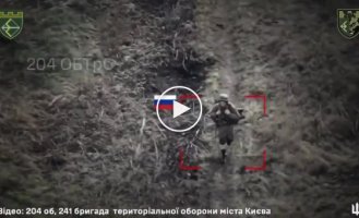 The 204th separate battalion shows its talent for dropping grenades from the air on Russians