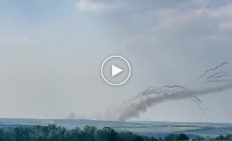 Пара українських СУ-25 насипає рашистам