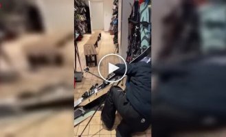 Алкоголь и лыжная раздевалка: мужчина не удержался на ногах