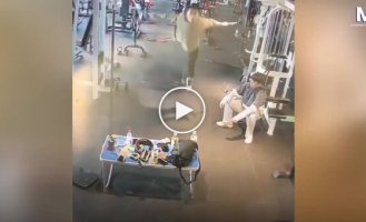 Strange actions of men in a Chinese gym