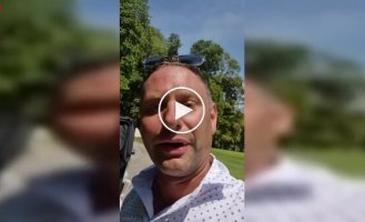 Наглые обезьяны украли одежду для гольфа у туриста