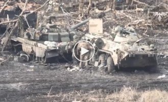 Destruction of a Russian BTR-82 by drone in the Avdeevsky direction