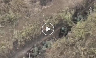 Ukrainian artillery strikes on Russian military trenches in the Zaporozhye region