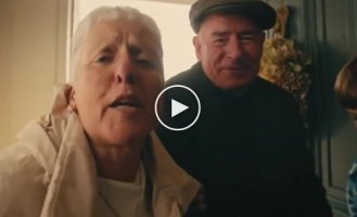 Правительство Ирландии запретило бабушкам и дедушкам без спроса обнимать своих внуков