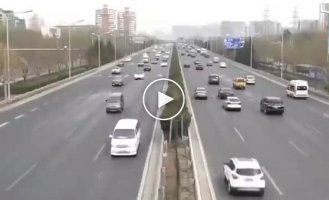 В Китае уложили 8 тысяч тонн асфальта за одну ночь