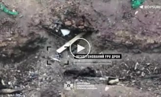 A Russian occupier hits a drone with a stick, so what could possibly go wrong?