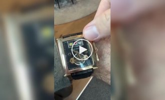 Наручные часы с «одноруким бандитом»