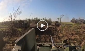 Ukrainian BMP M2A2 Bradley "Troika" moving under fire near Robotino
