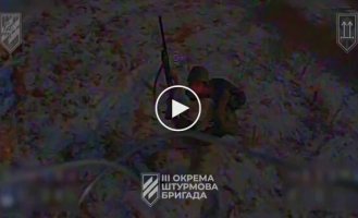One Russian vainly begs for mercy from the fighters of the 3rd separate assault brigade, another tries to shoot down the drone with a machine gun