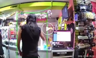 Продавець випровадив грабіжницю з магазину