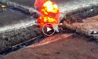 Ukrainian soldiers destroyed two enemy self-propelled guns 2S19 MSTA-S