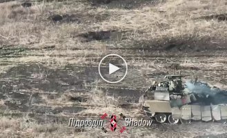 Ukrainian defenders burned a Russian T-90M tank in the Donetsk region